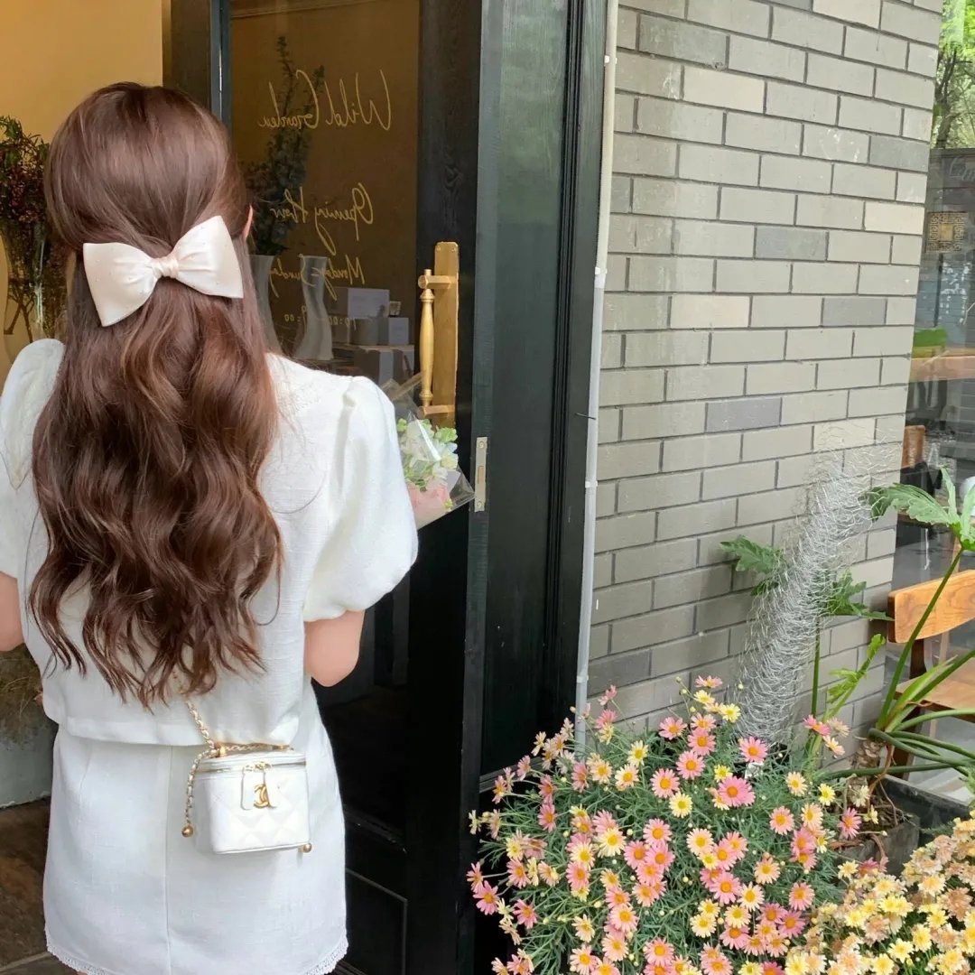 在我姐姐的婚纱里